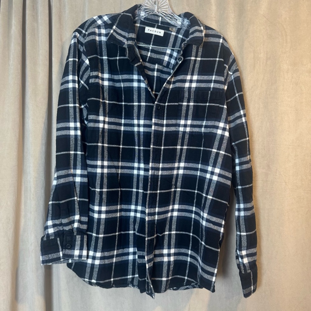 PacSun Black and White flannel Plaid Shirt cabincore Classic button down